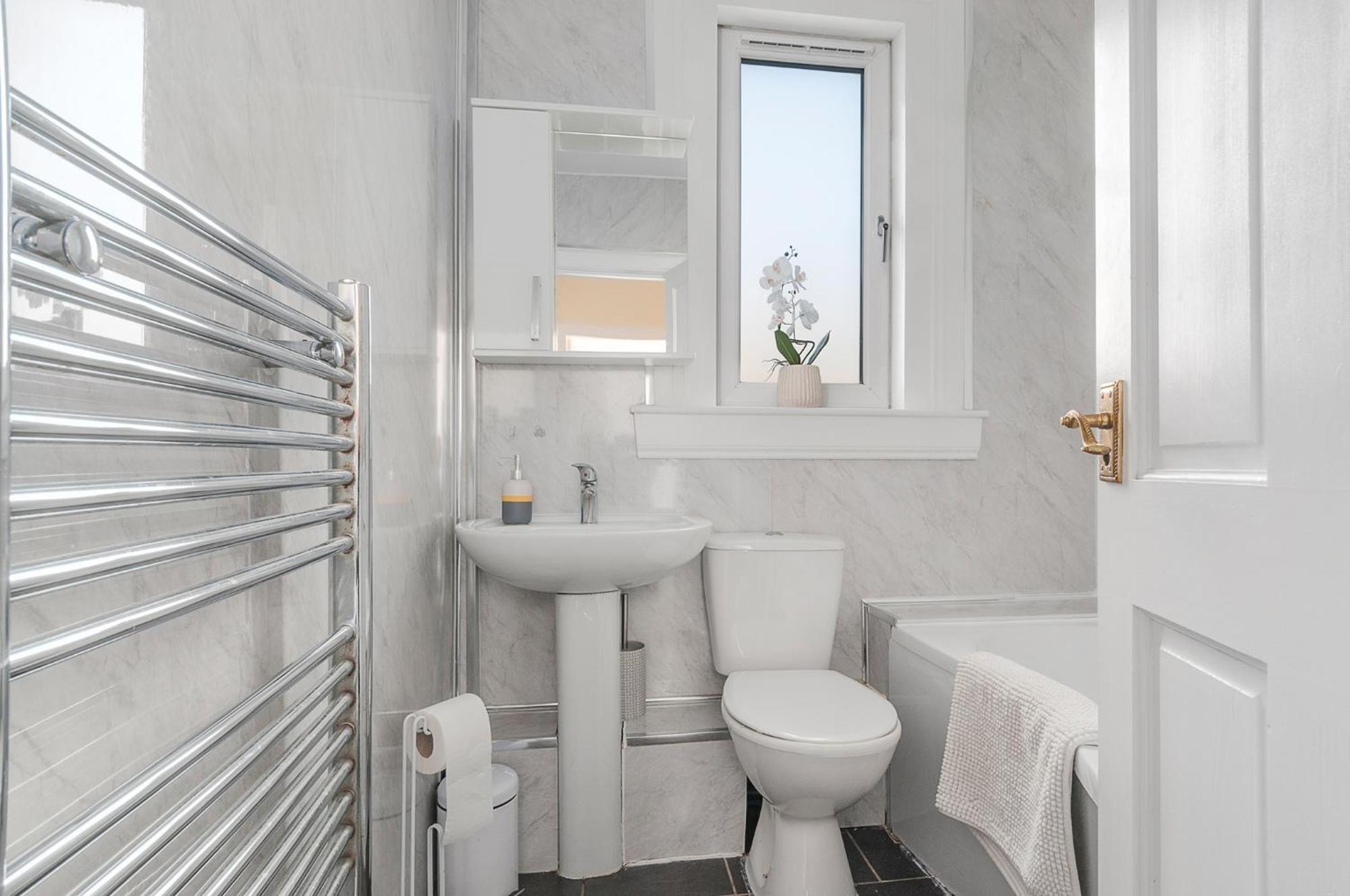 2 Bed Property, Sleeps 5, Free Parking, Near City Centre EDI Eksteriør billede