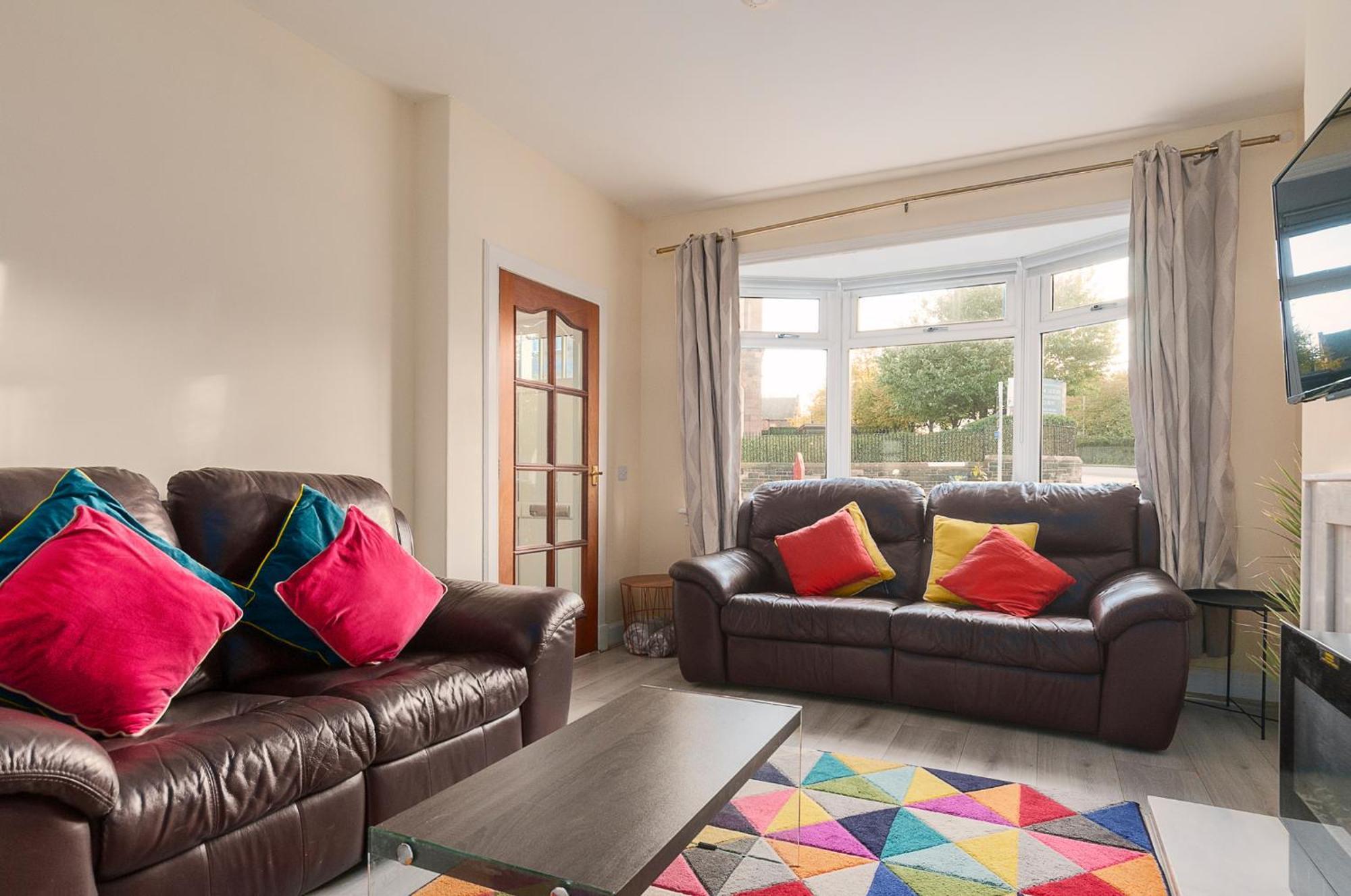 2 Bed Property, Sleeps 5, Free Parking, Near City Centre EDI Eksteriør billede